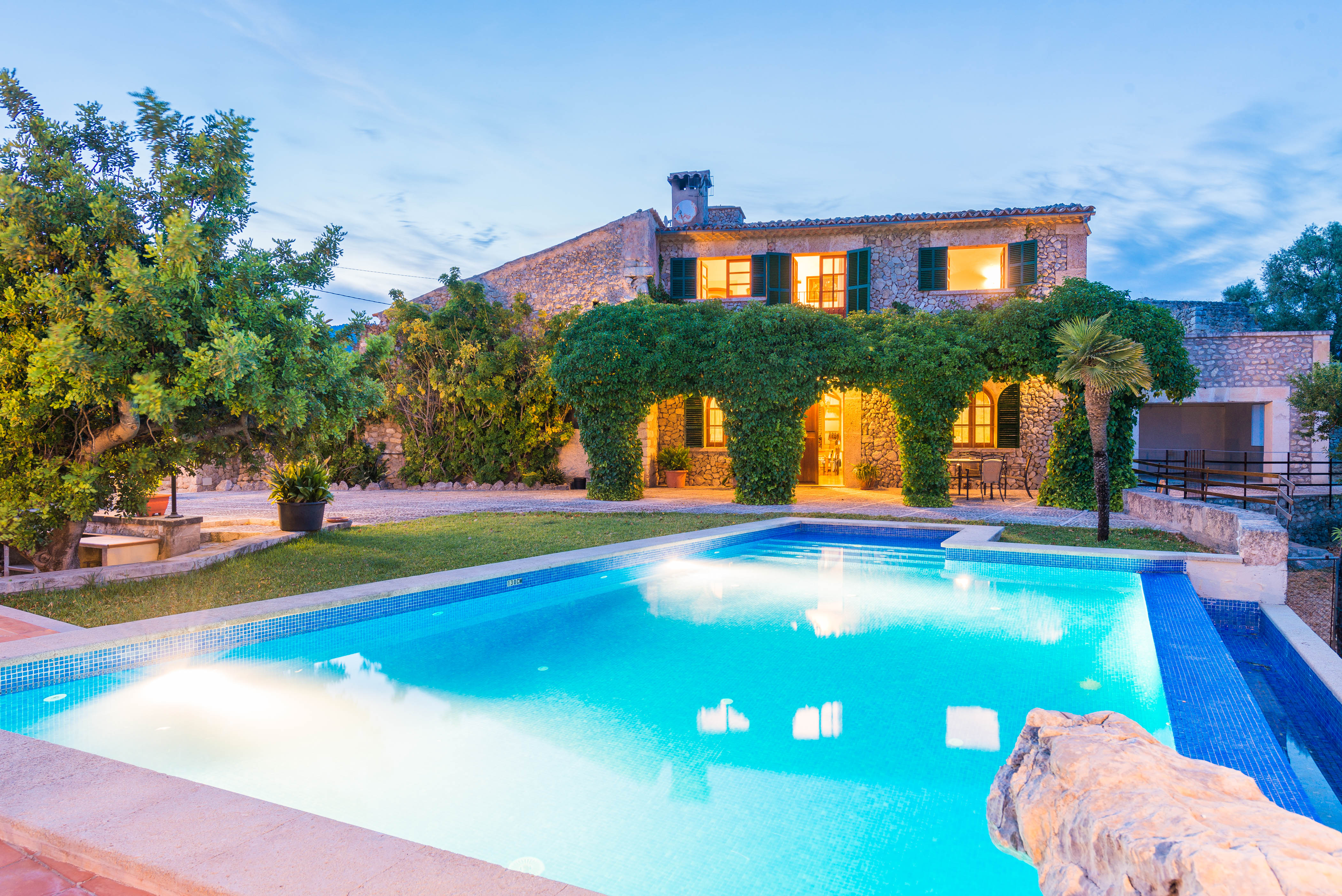 Rent a Villa in Majorca