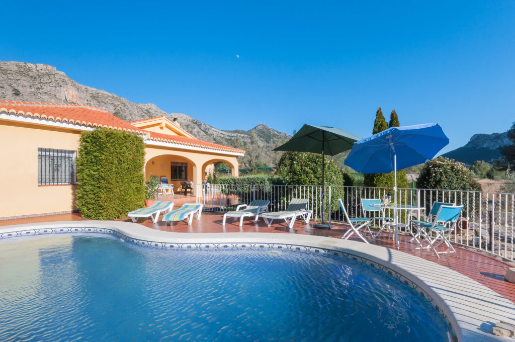 Holiday villas in costa blanca