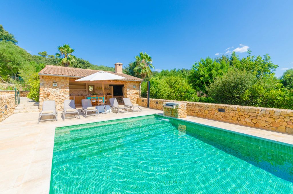 Tips for booking holiday villas in Majorca