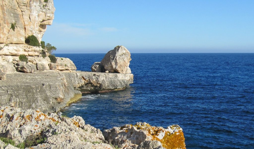 Holiday house on the sea and mountain in Mallorca