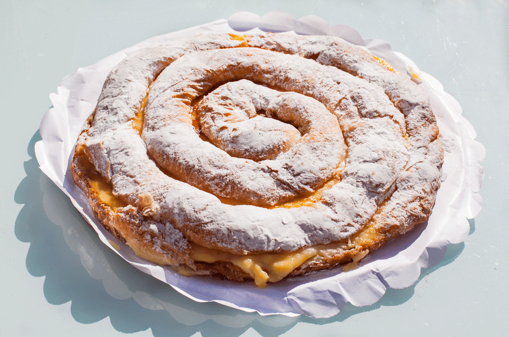 Die Ensaimadas aus Mallorca sind eine der berühmtesten Gebäckstücke der Insel und ein sehr beliebtes Souvenir