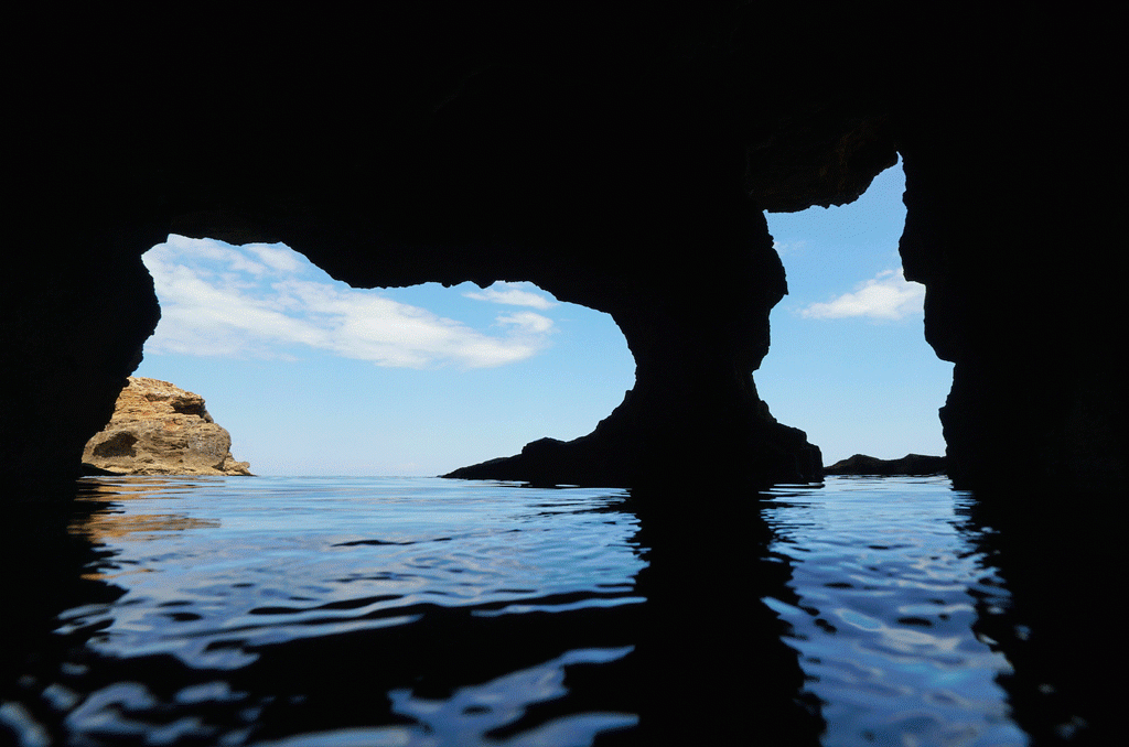 La Cova Tallada es un hito imprescindible de las excursiones en Denia