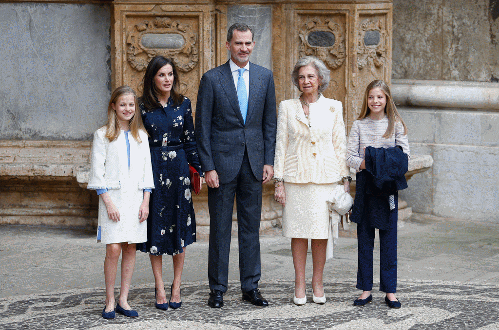 Die spanische Königsfamilie in der Ostermesse in Palma de Mallorca