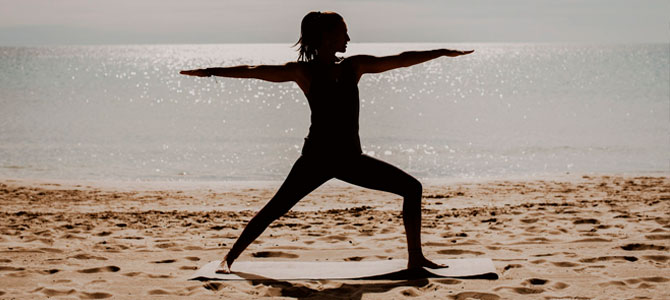 Practica yoga en Ibiza