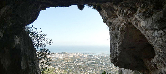 La Cova de l'Aigua en Dénia, Alicante